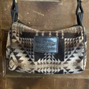 Pendleton Travel bag with strap